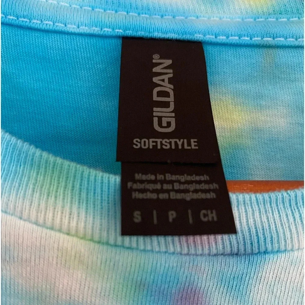 GILDAN Soft Style | Tie-Dye T-Shirt | Color: Blue & White | Size: Small - Picture 6 of 7